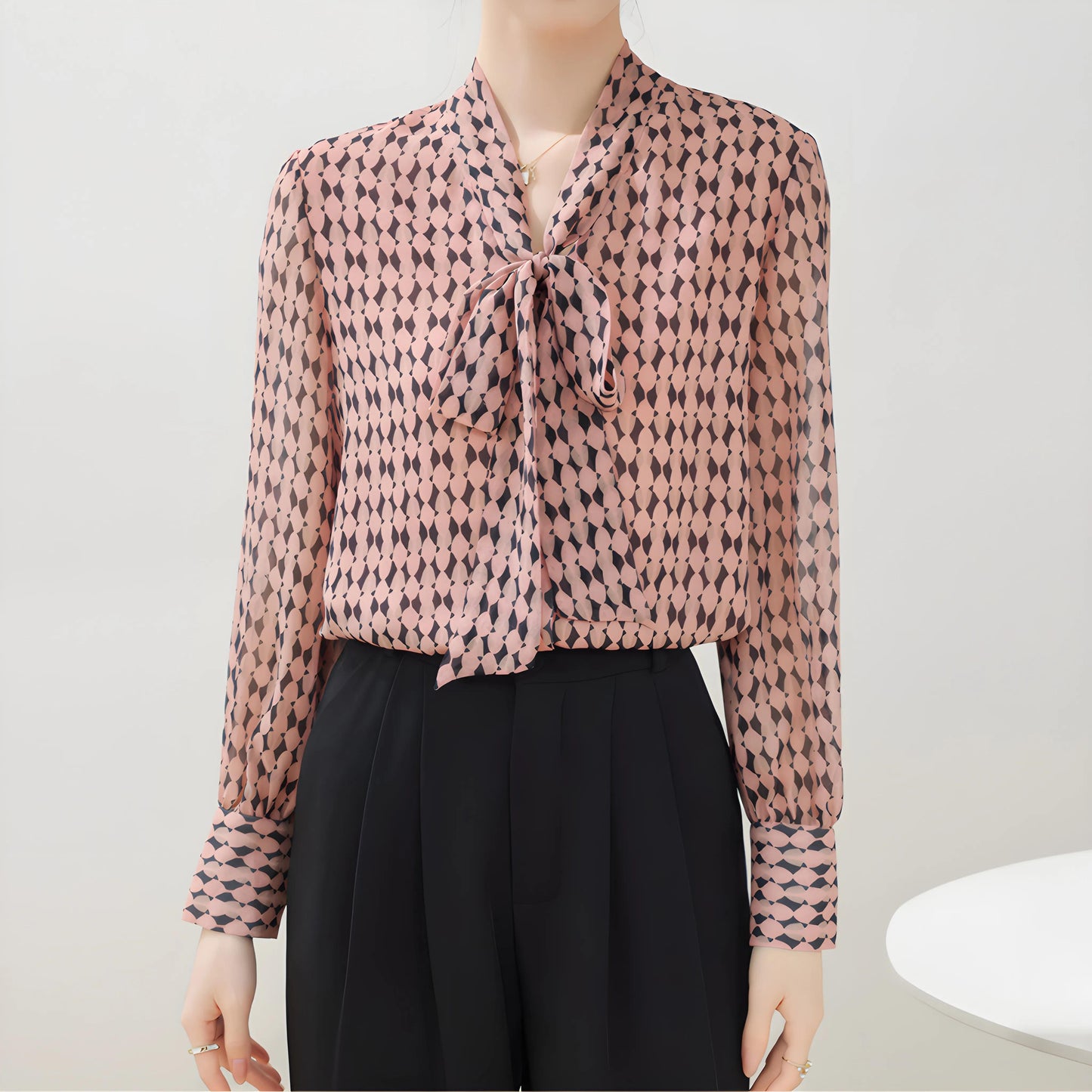 Mila Calm Geo Blouse