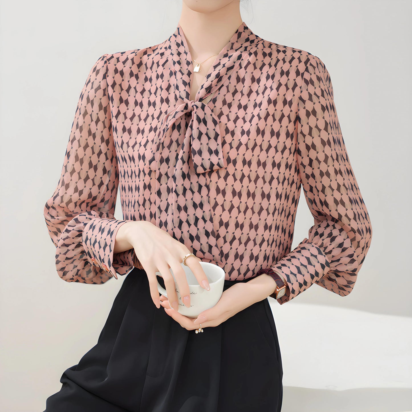 Mila Calm Geo Blouse