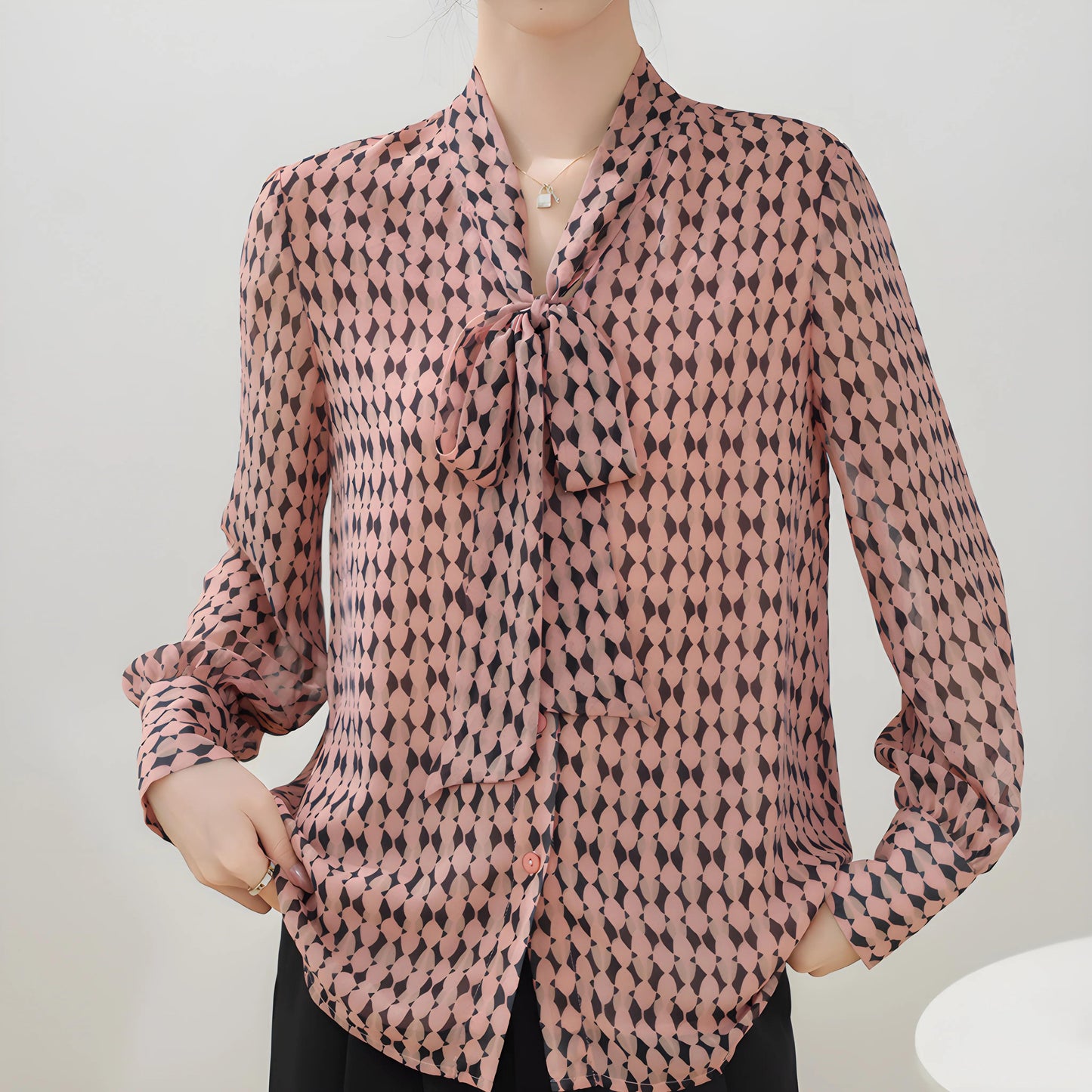 Mila Calm Geo Blouse