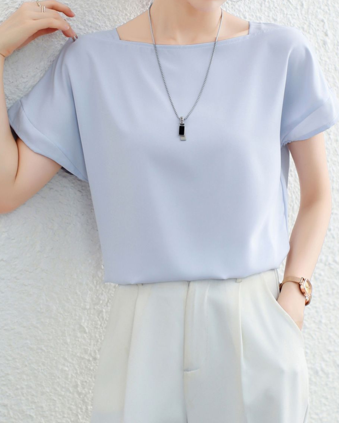 Isla Airy Curve Sleeve Blouse