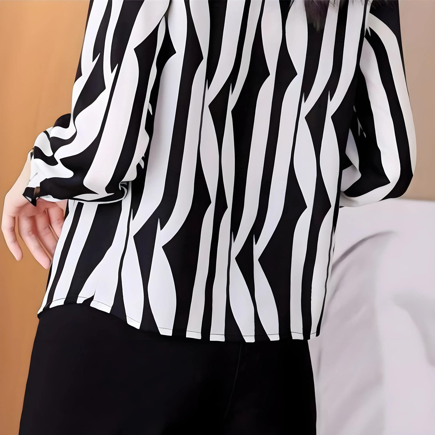Ava Flow Stripe Blouse