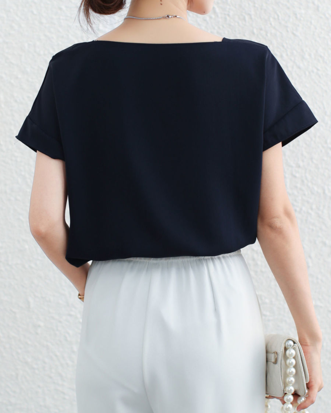 Isla Airy Curve Sleeve Blouse