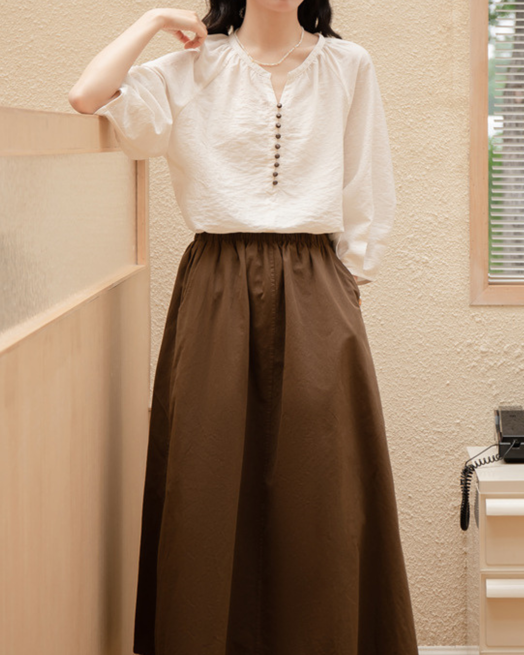Elise Calm Button Linen Blouse