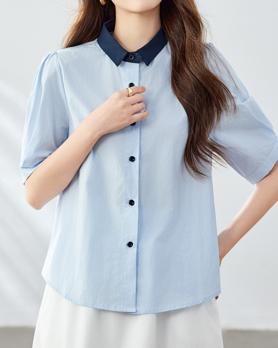Mira Soft Contrast Collar Blouse