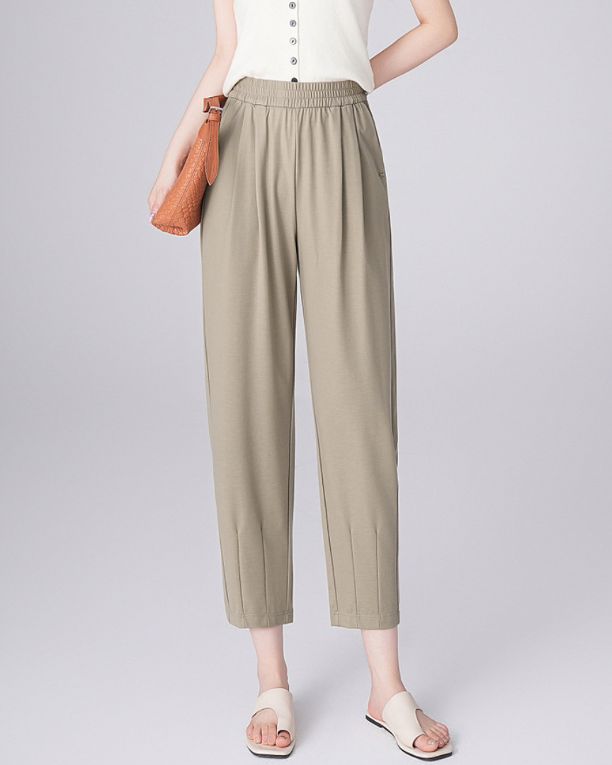 Aveline Soft Pleat Relaxed Pants