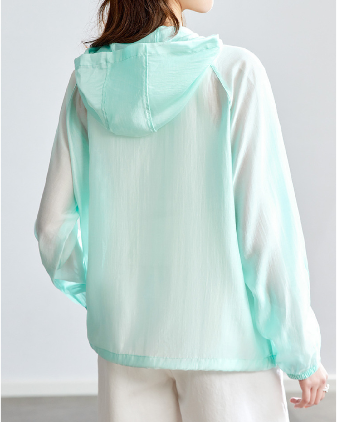 Isla Breeze Hooded Light Jacket