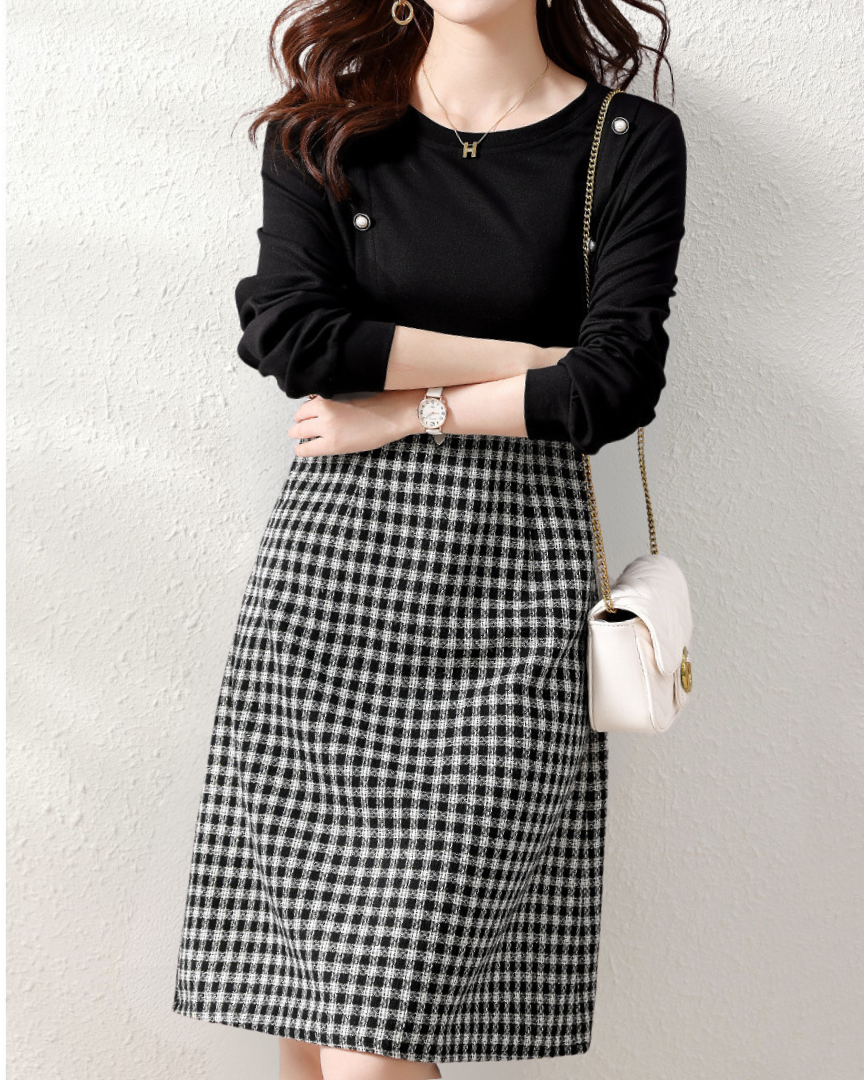 Noir Ease Check Knit Dress