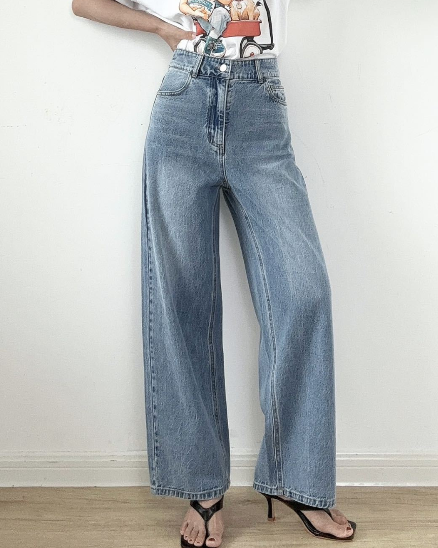 Aster Ease Straight Denim