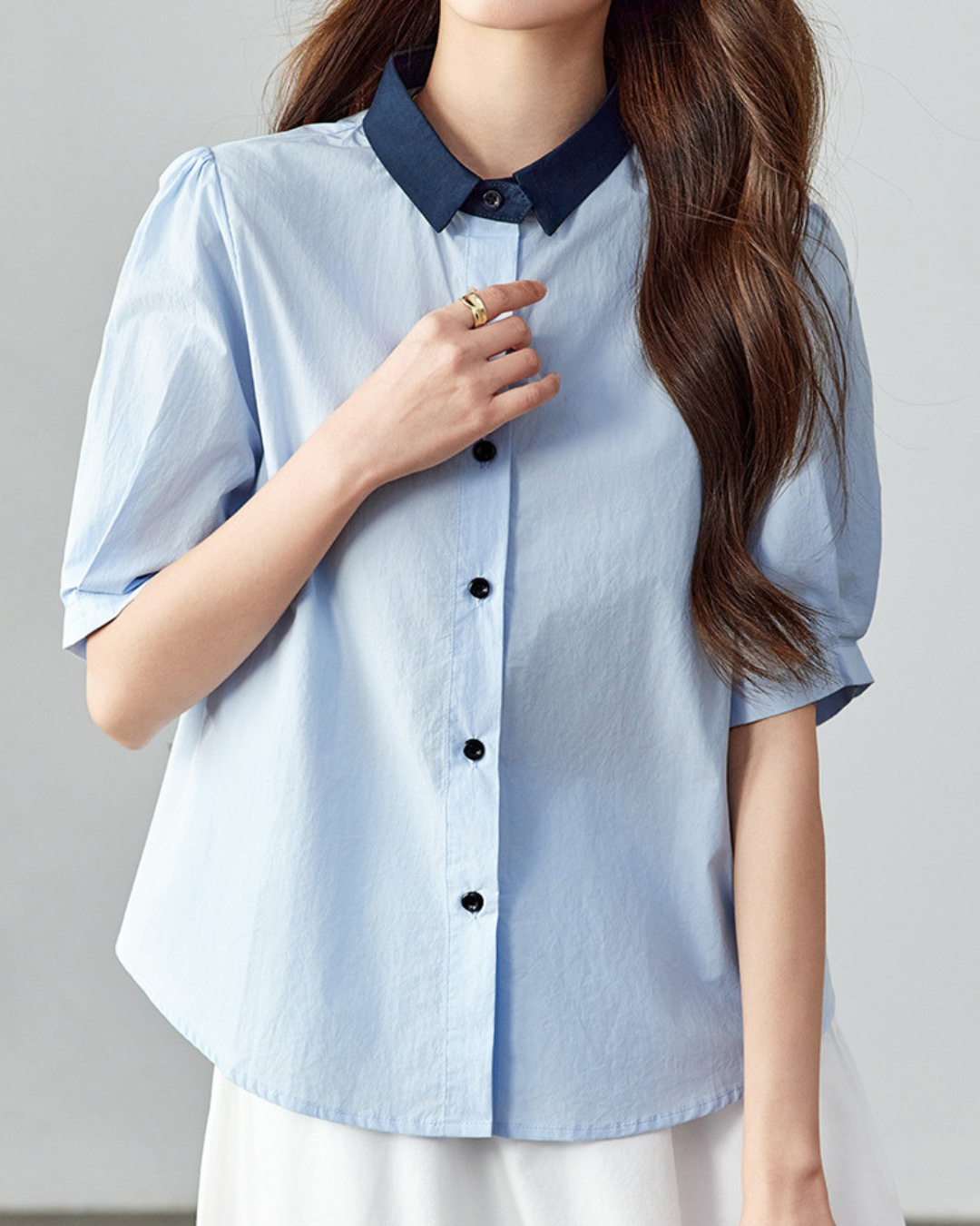 Mira Soft Contrast Collar Blouse