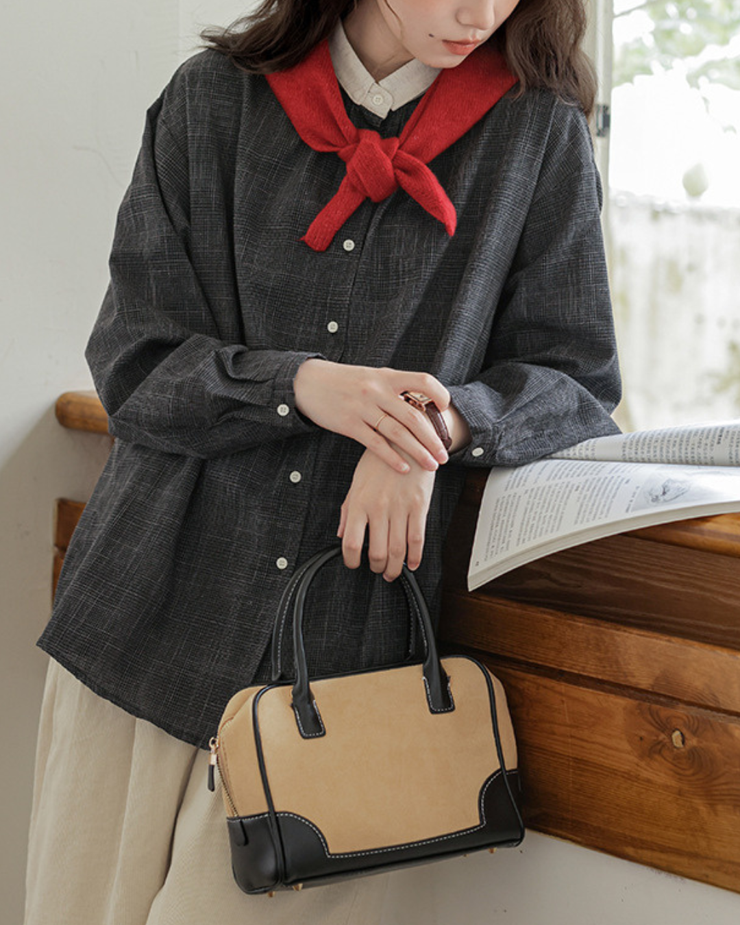 Nella Contrast Collar Shirt