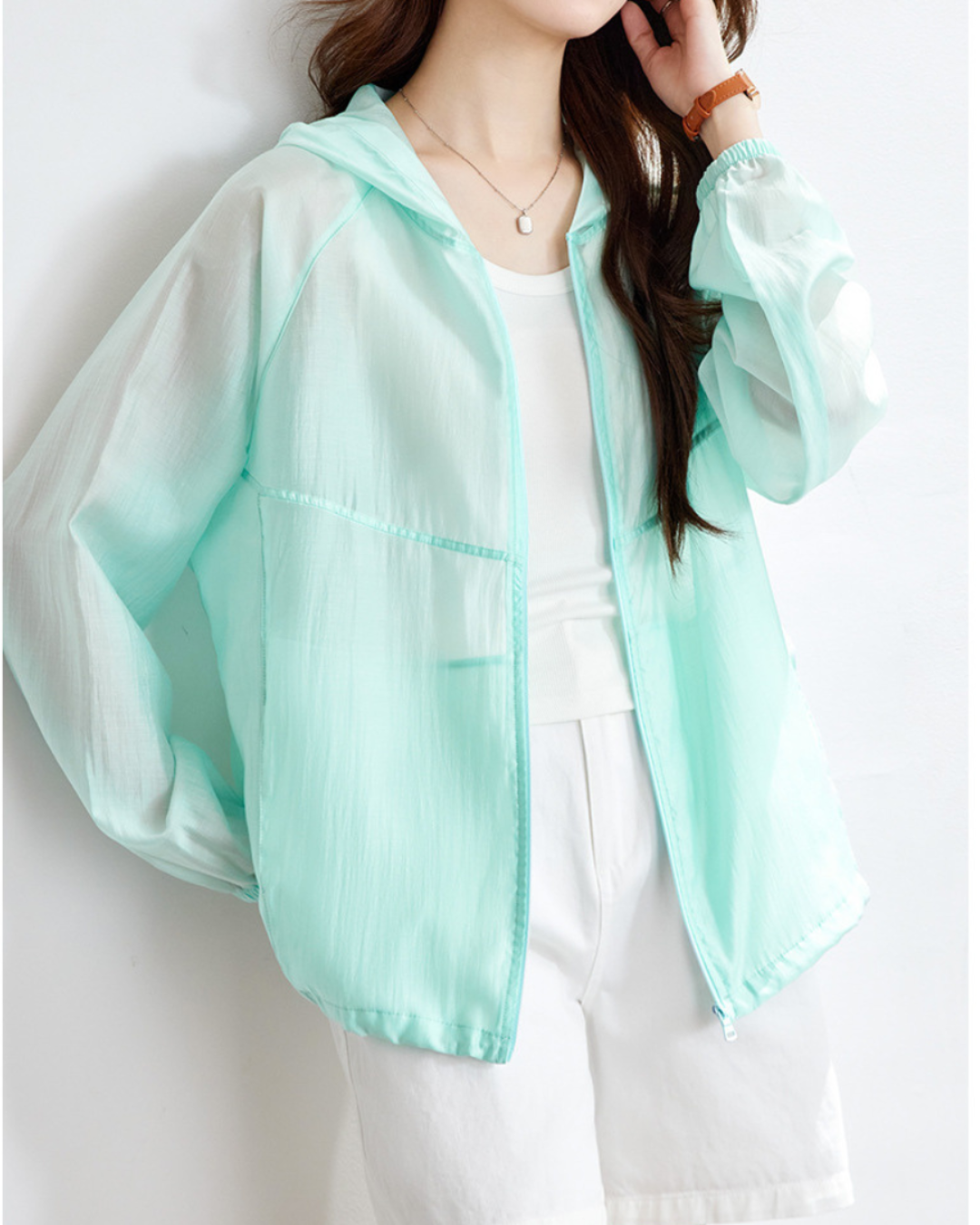 Isla Breeze Hooded Light Jacket