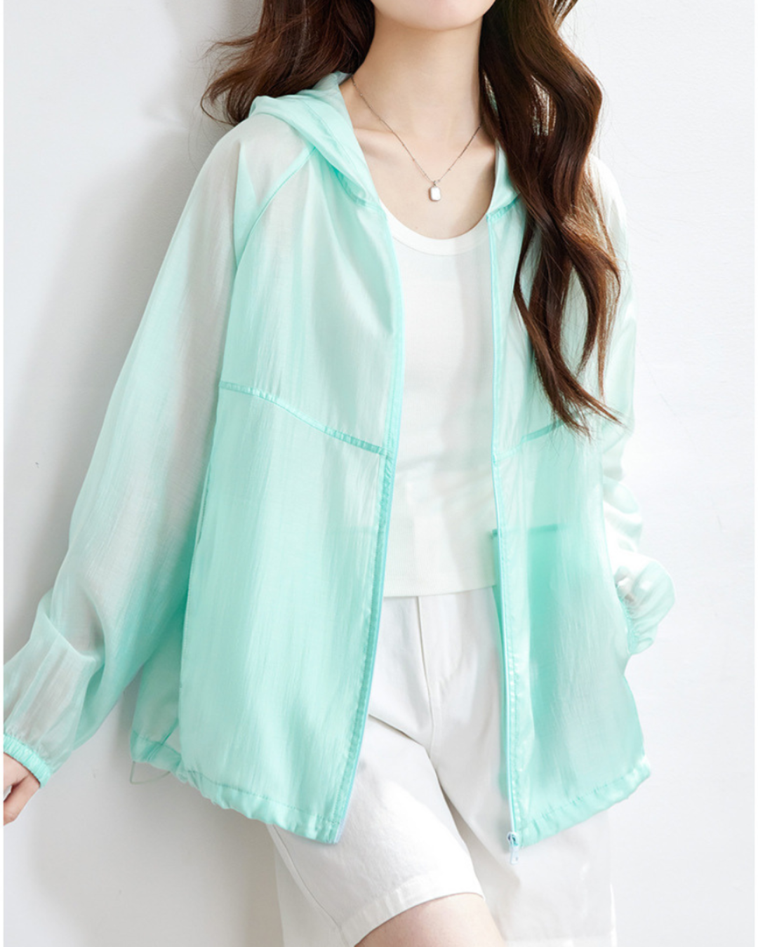Isla Breeze Hooded Light Jacket