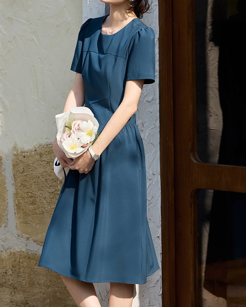 Eloise Gentle Seam Midi Dress
