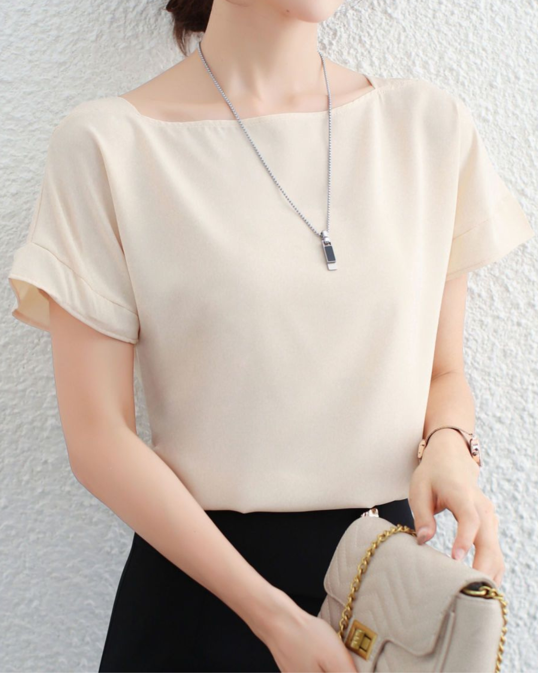 Isla Airy Curve Sleeve Blouse