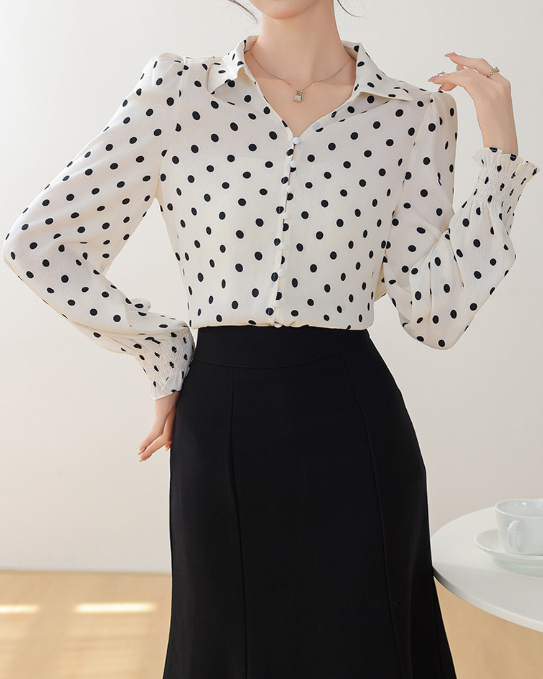Mira Dot Soft Cuff Blouse
