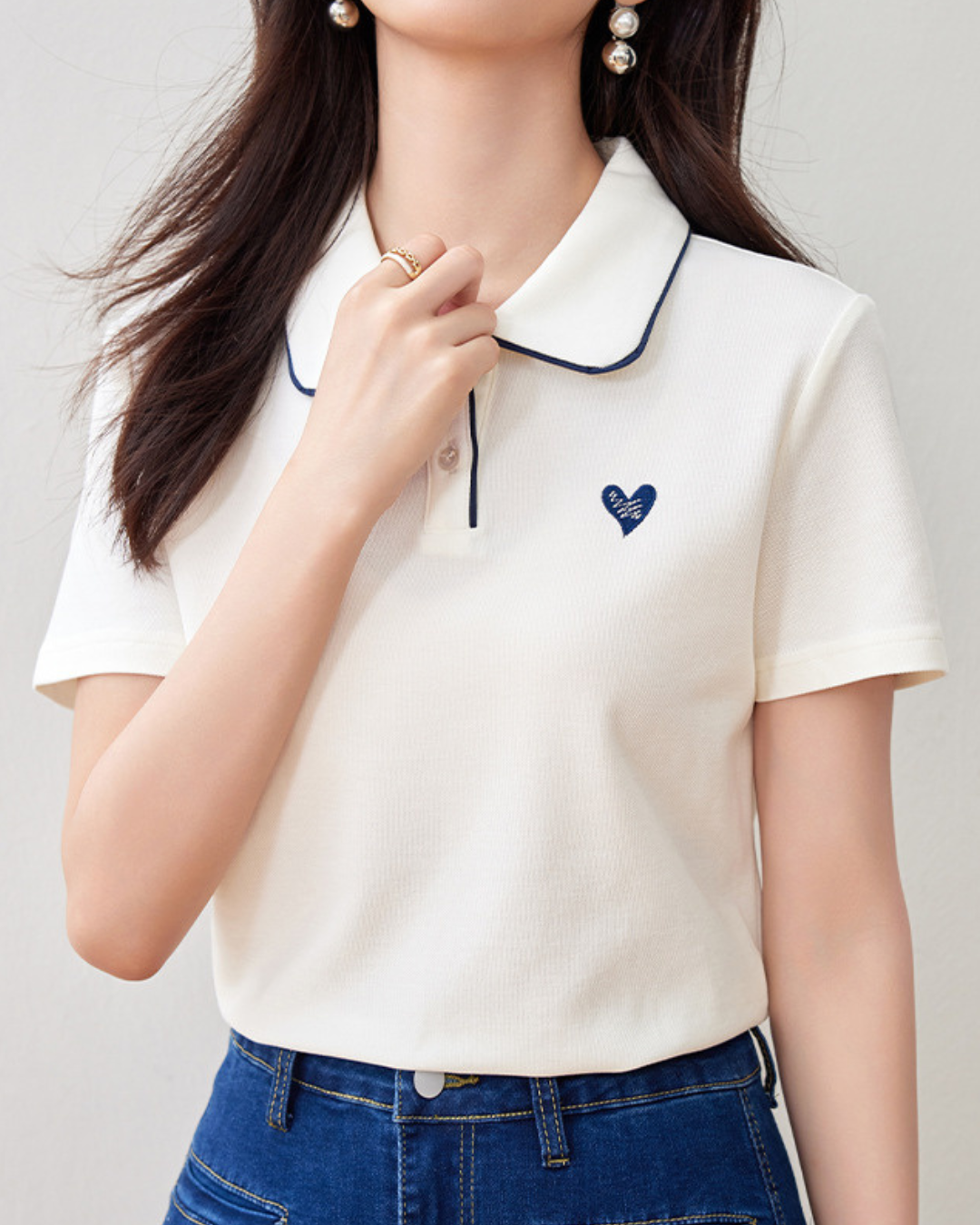 Noelle Trim Heart Collar T-Shirt