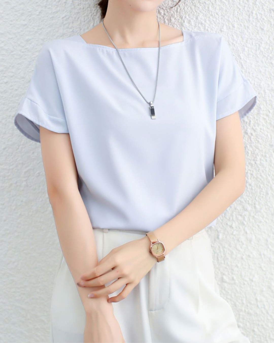 Isla Airy Curve Sleeve Blouse