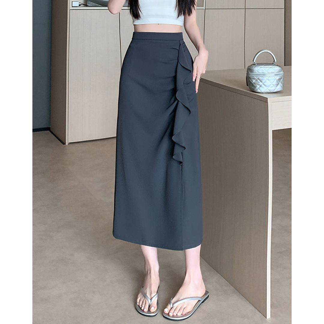 Noa Curve Ruffle Slit Skirt