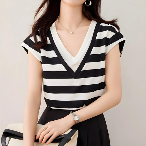 Lina Bold Stripe V T-Shirt