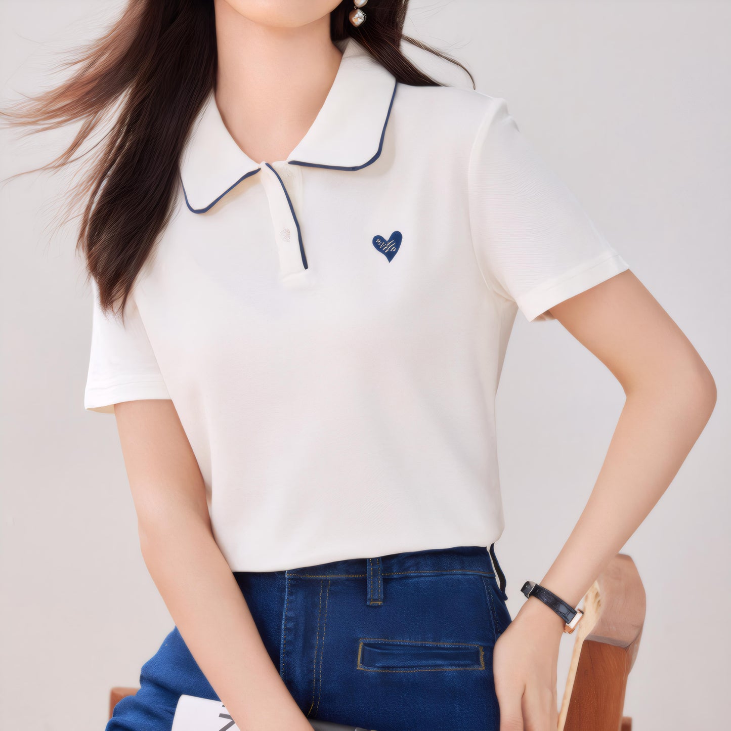 Noelle Trim Heart Collar T-Shirt