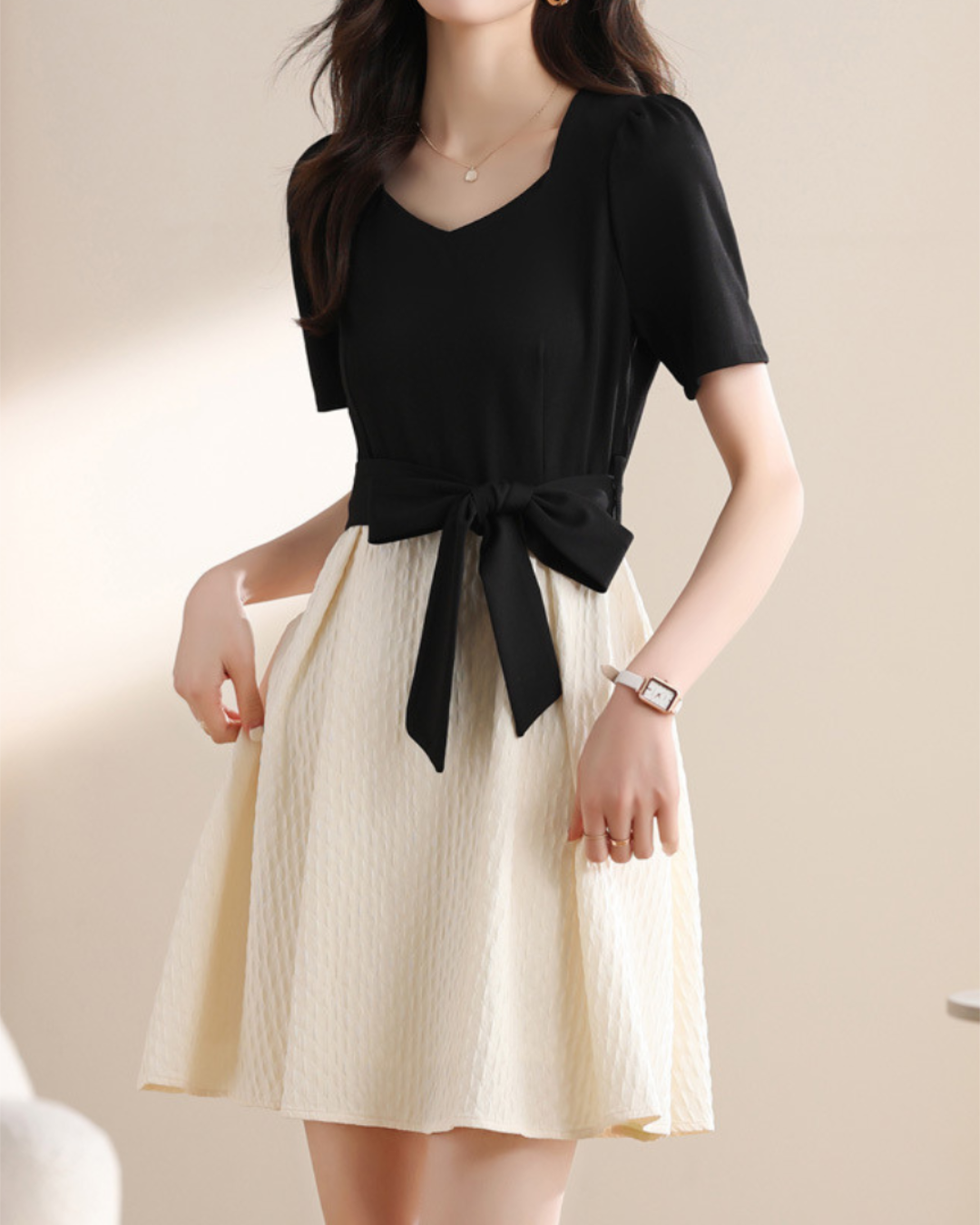 Vivian Contrast Bow Midi Dress