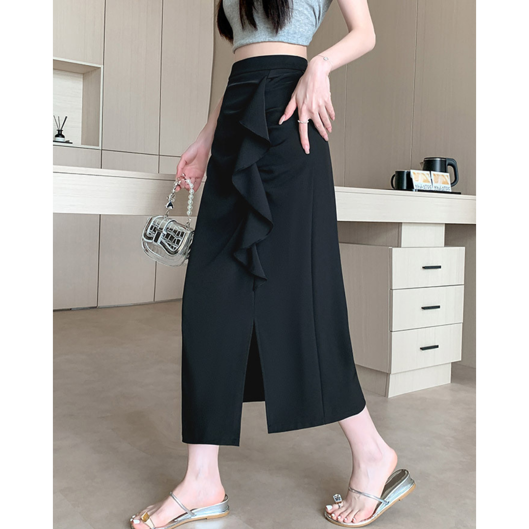 Noa Curve Ruffle Slit Skirt