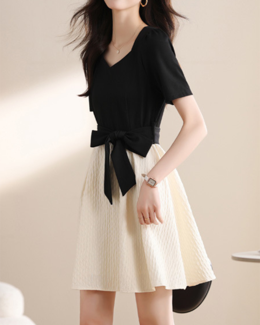 Vivian Contrast Bow Midi Dress