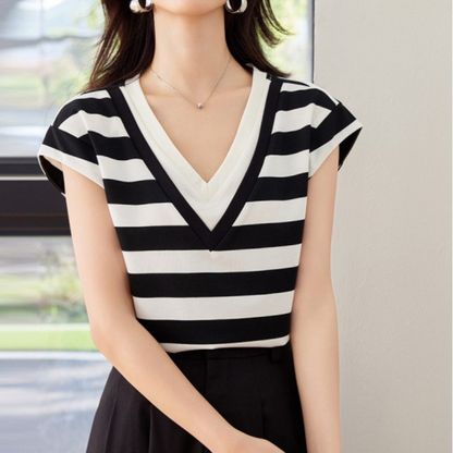 Lina Bold Stripe V T-Shirt