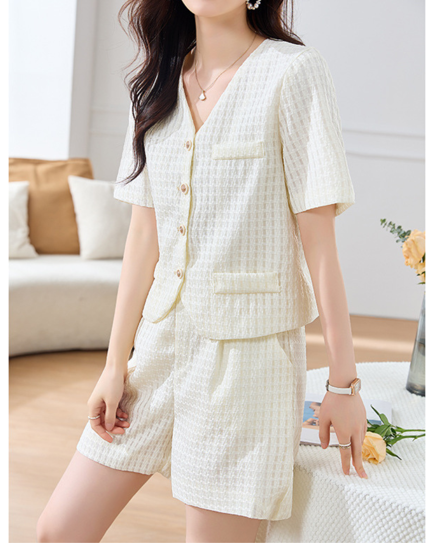Lyna Textured Pocket Short Set