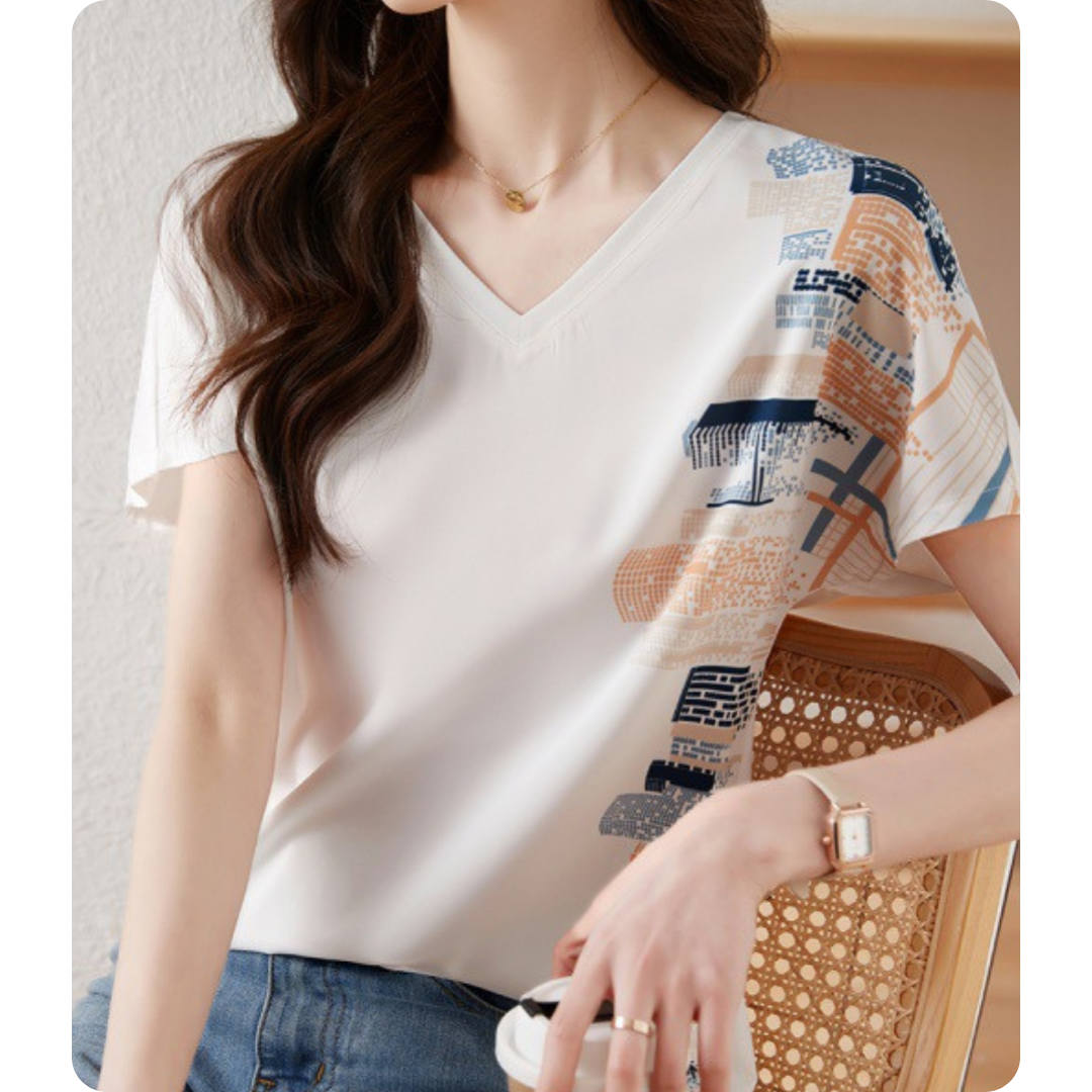 Livia Graphic Side Panel T-Shirt