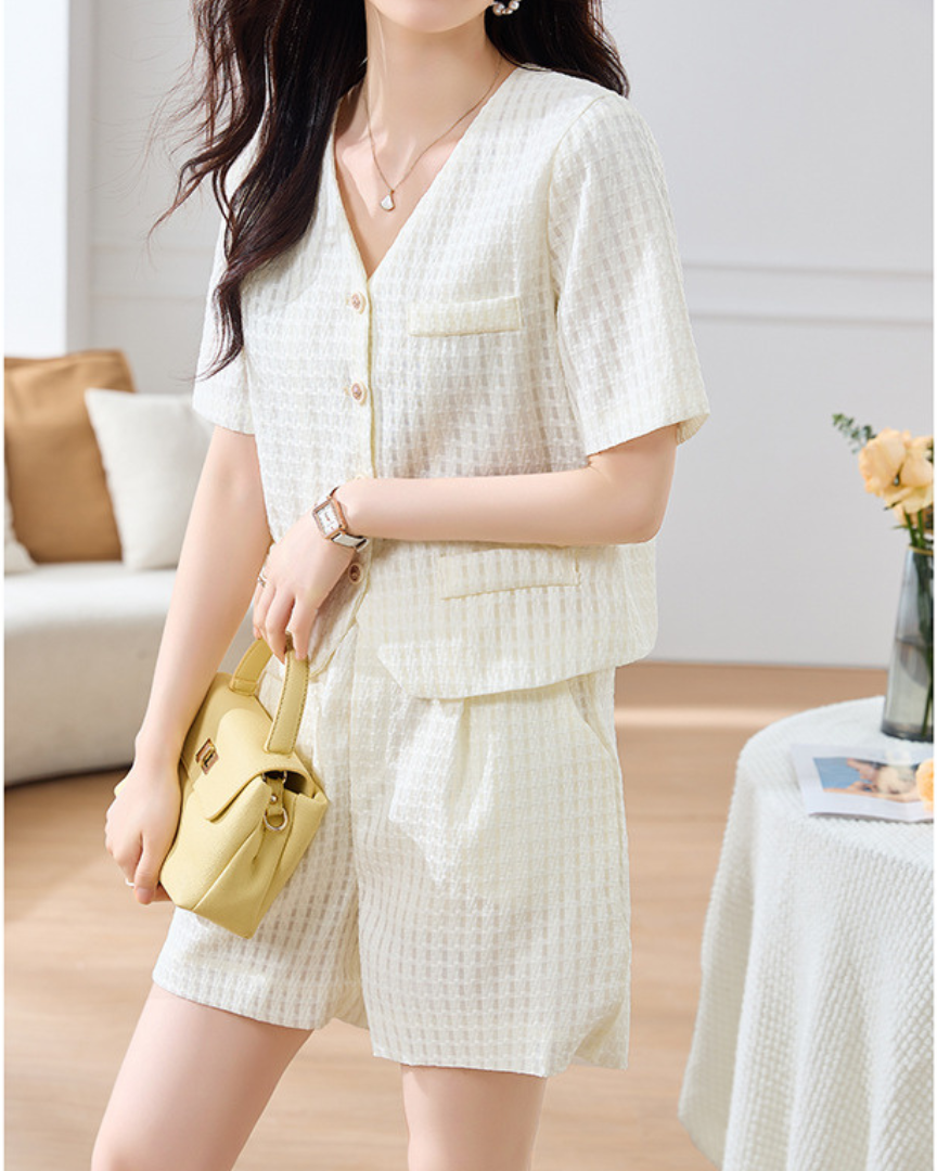 Lyna Textured Pocket Short Set
