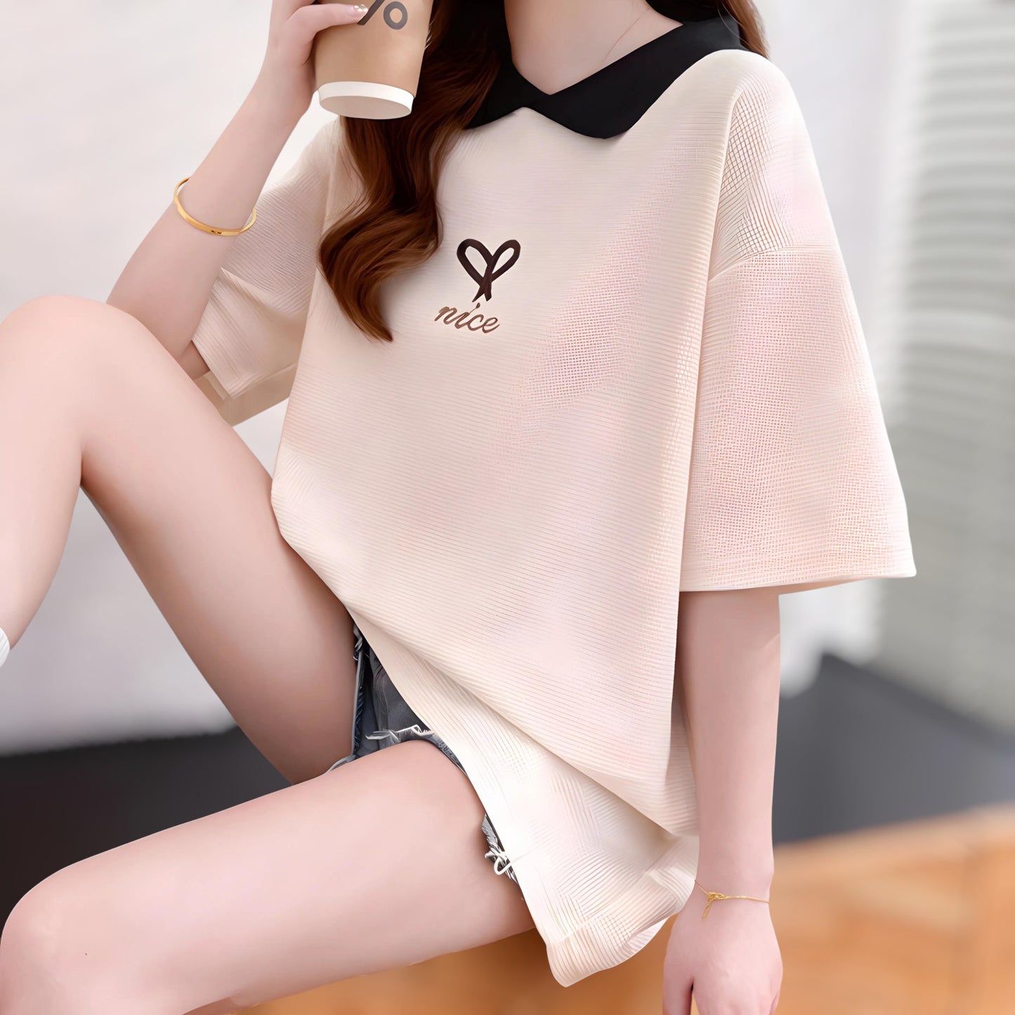 Lilou Heart Collar T-Shirt