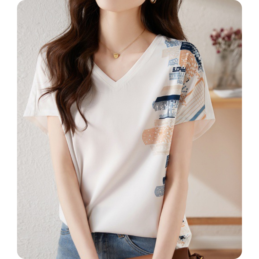 Livia Graphic Side Panel T-Shirt