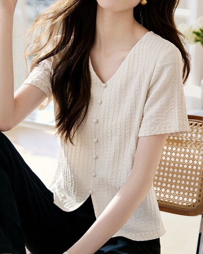 Elora Line Soft Curve T-Shirt