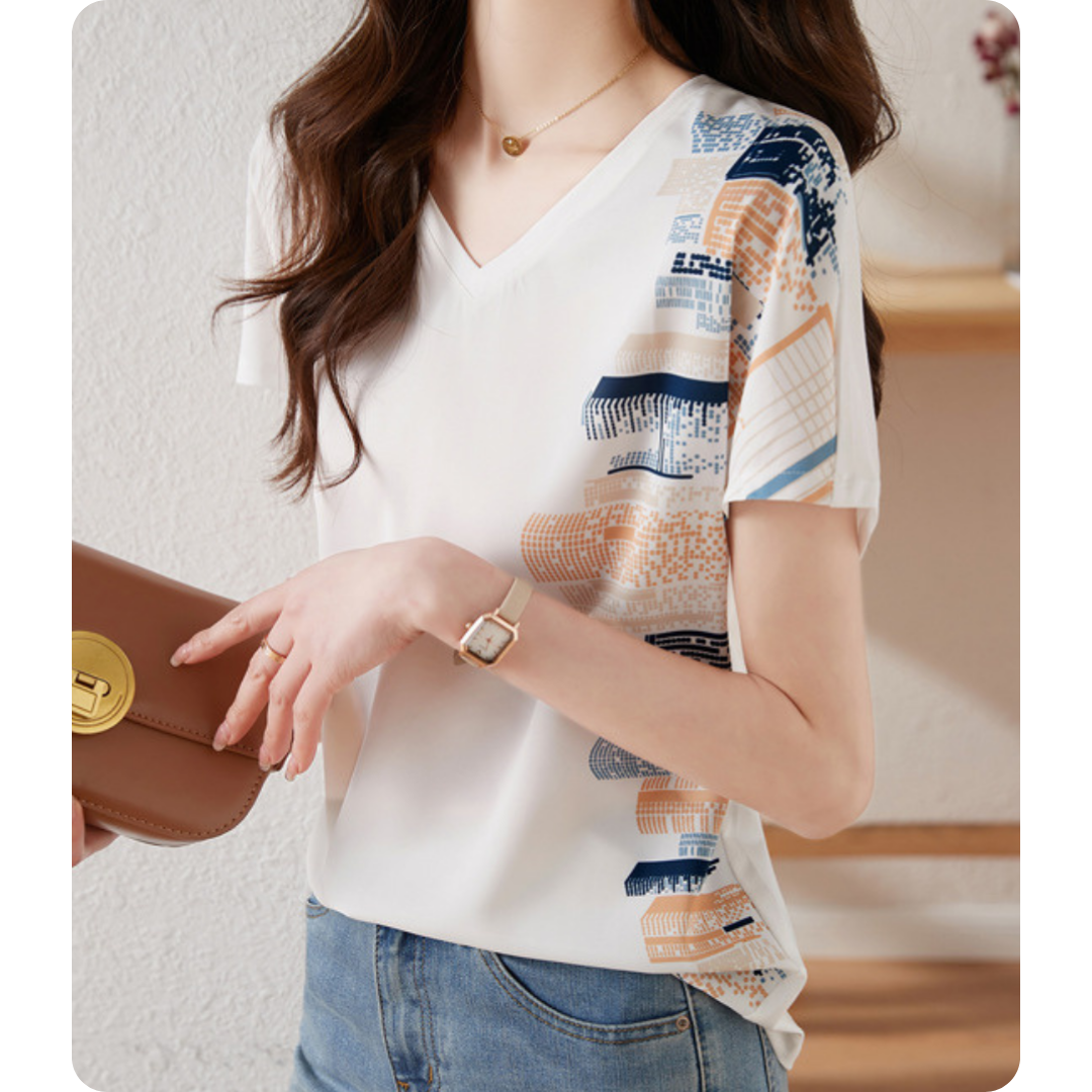 Livia Graphic Side Panel T-Shirt
