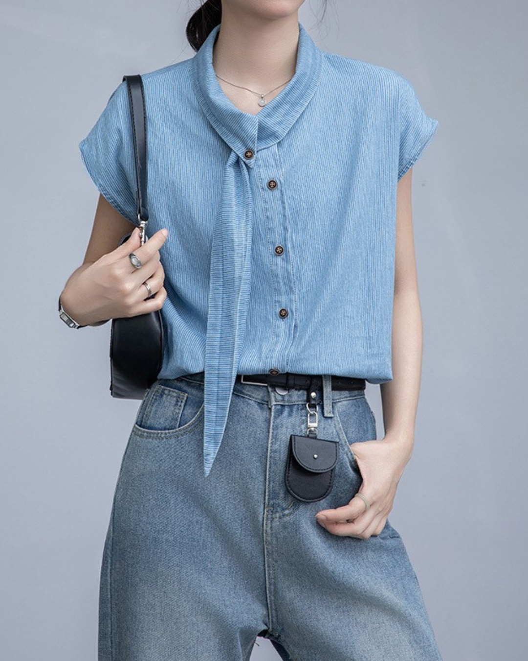 Elise Curve Tie Collar Blouse