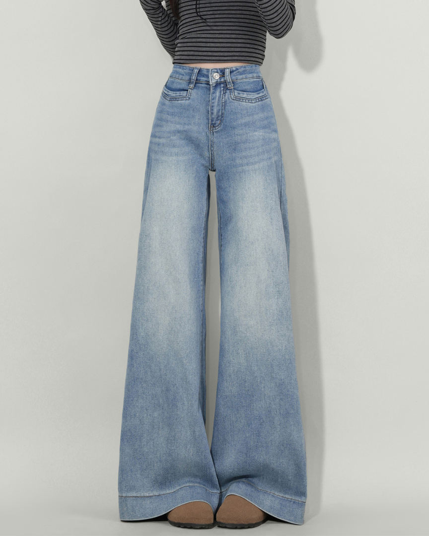 Mara Ease Flare Denim Pants