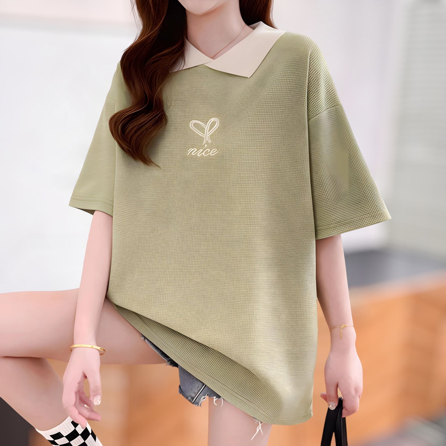 Lilou Heart Collar T-Shirt