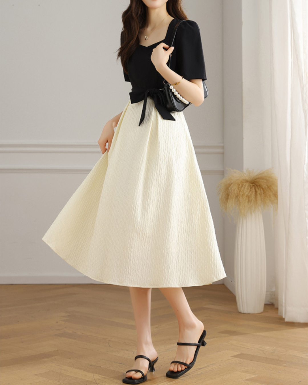 Vivian Contrast Bow Midi Dress