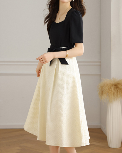 Vivian Contrast Bow Midi Dress
