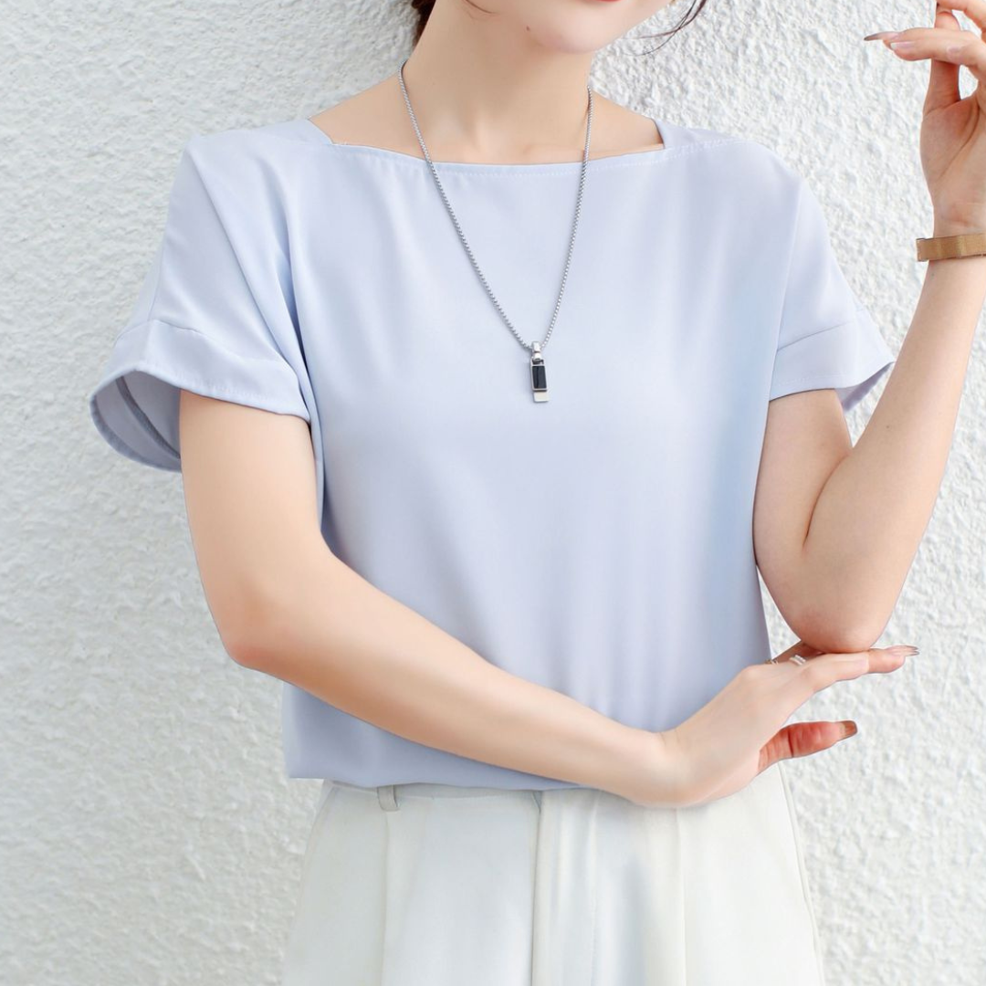 Isla Airy Curve Sleeve Blouse