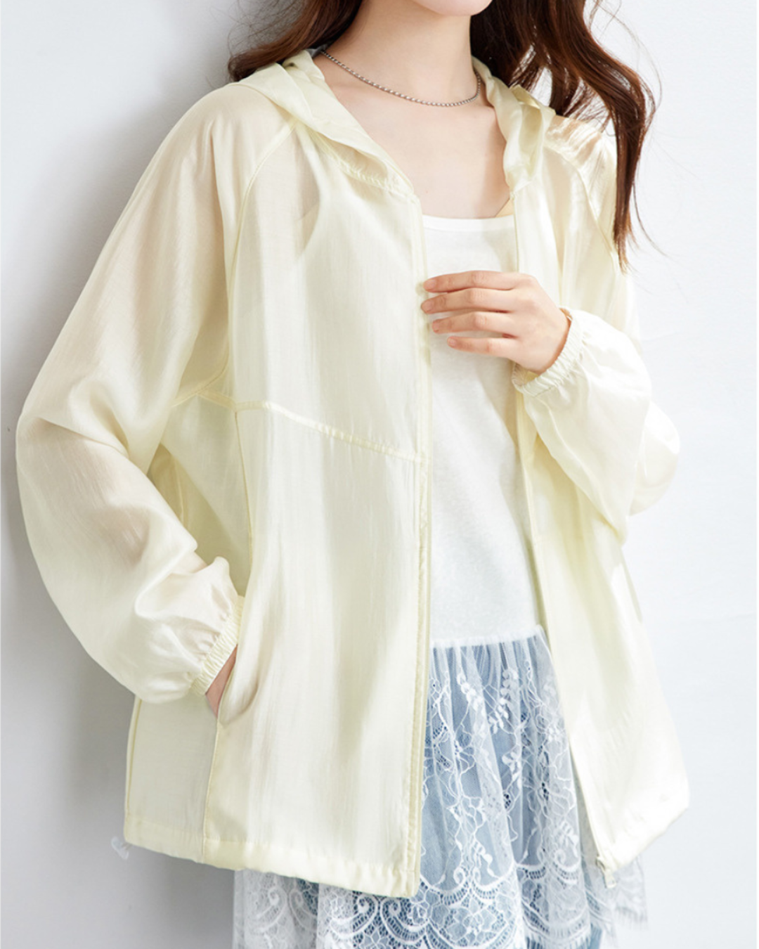 Isla Breeze Hooded Light Jacket
