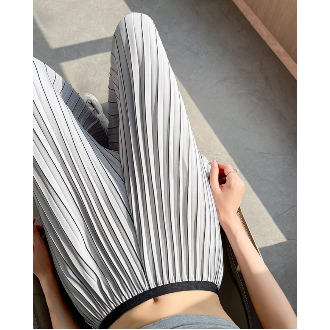Lina Glide Pleat Lounge Pants