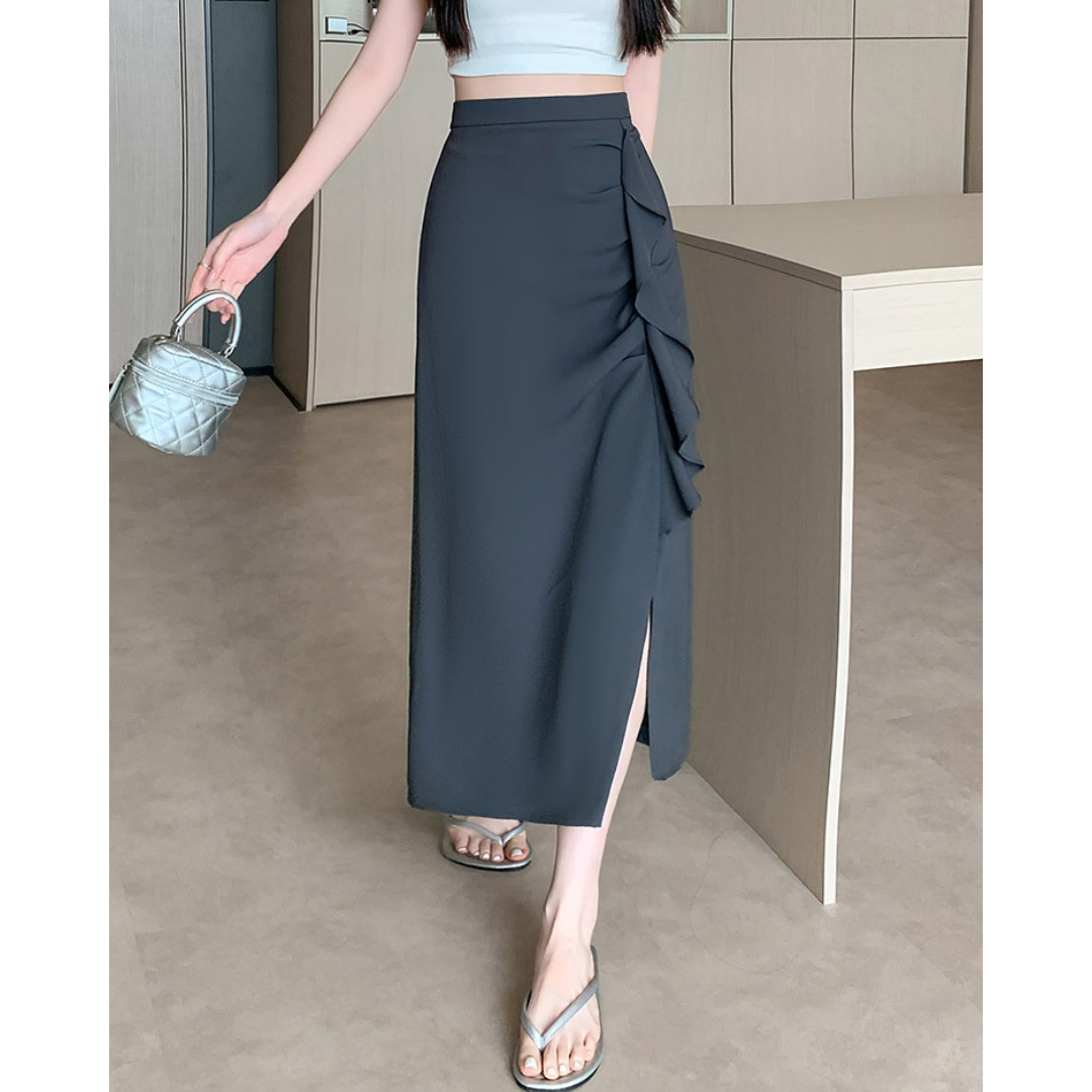 Noa Curve Ruffle Slit Skirt
