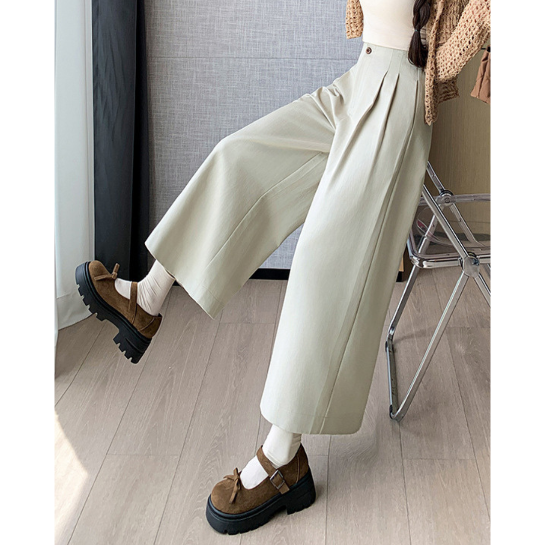 Mara Ease Crop Pleat Pants