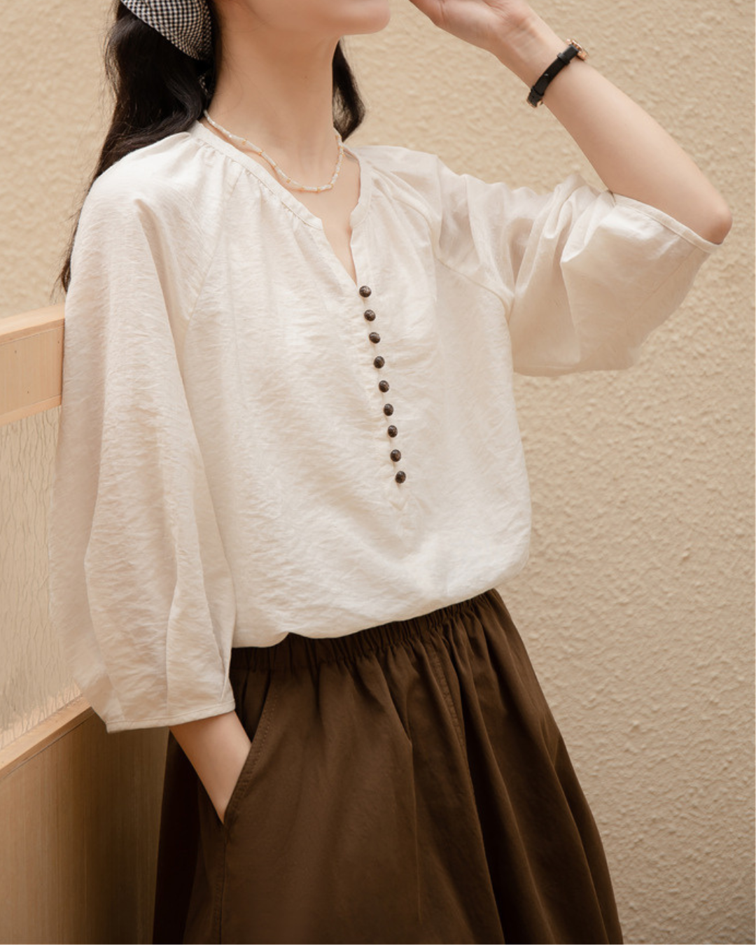 Elise Calm Button Linen Blouse